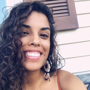 Meet your Posher, Juana